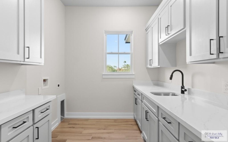 2906 GOLDEN BEAR DR., HARLINGEN, TX 78550, 4 Bedrooms Bedrooms, ,2 BathroomsBathrooms,Residential,For Sale,2906 GOLDEN BEAR DR.,0,29770286