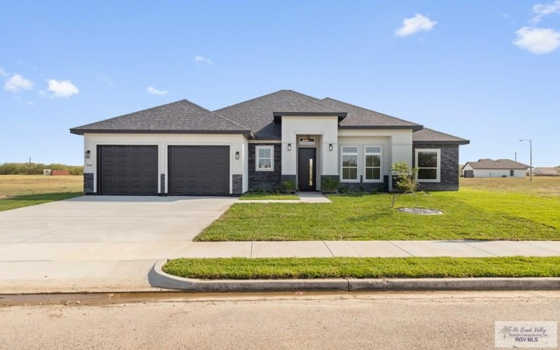 2906 GOLDEN BEAR DR., HARLINGEN, TX 78550, 4 Bedrooms Bedrooms, ,2 BathroomsBathrooms,Residential,For Sale,2906 GOLDEN BEAR DR.,0,29770286