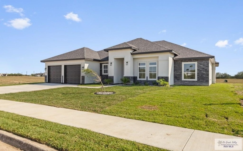 2906 GOLDEN BEAR DR., HARLINGEN, TX 78550, 4 Bedrooms Bedrooms, ,2 BathroomsBathrooms,Residential,For Sale,2906 GOLDEN BEAR DR.,0,29770286