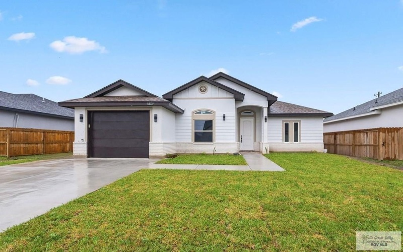 32711 JORGE ST, LOS FRESNOS, TX 78566, 4 Habitaciones Habitaciones , ,2 BañosBaños,Residential,En Venta,32711 JORGE ST,0,29770291