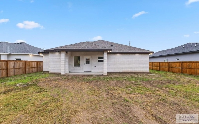 32711 JORGE ST, LOS FRESNOS, TX 78566, 4 Habitaciones Habitaciones , ,2 BañosBaños,Residential,En Venta,32711 JORGE ST,0,29770291