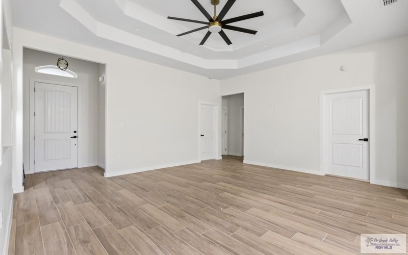 32711 JORGE ST, LOS FRESNOS, TX 78566, 4 Habitaciones Habitaciones , ,2 BañosBaños,Residential,En Venta,32711 JORGE ST,0,29770291