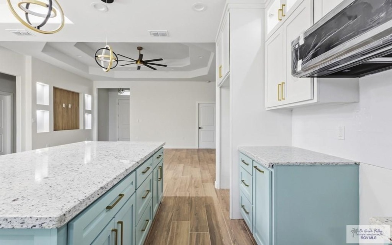 32711 JORGE ST, LOS FRESNOS, TX 78566, 4 Habitaciones Habitaciones , ,2 BañosBaños,Residential,En Venta,32711 JORGE ST,0,29770291