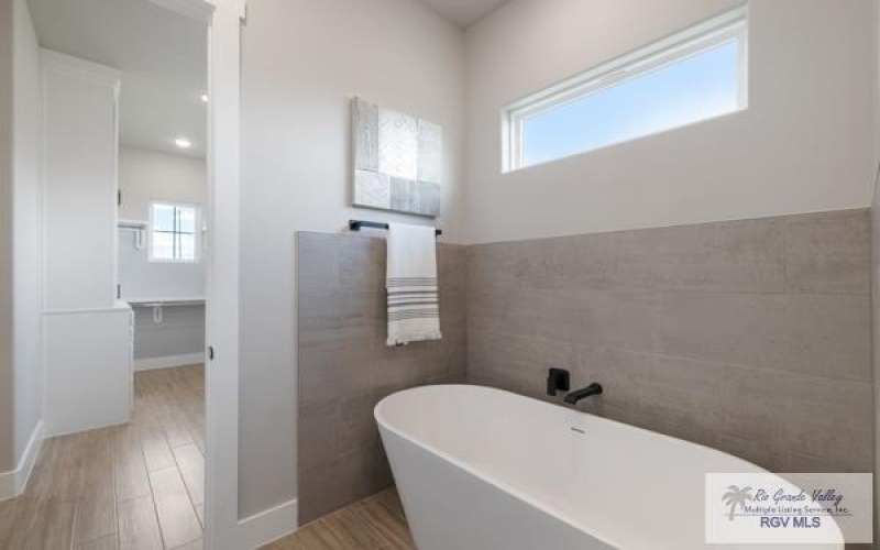 3414 BRYAN DR., HARLINGEN, TX 78550, 4 Habitaciones Habitaciones , ,3 BañosBaños,Residential,En Venta,3414 BRYAN DR.,0,29770295