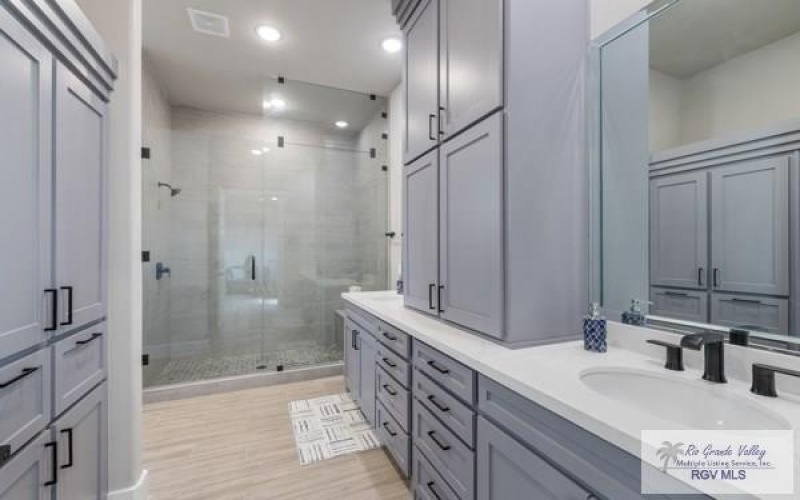 3414 BRYAN DR., HARLINGEN, TX 78550, 4 Habitaciones Habitaciones , ,3 BañosBaños,Residential,En Venta,3414 BRYAN DR.,0,29770295