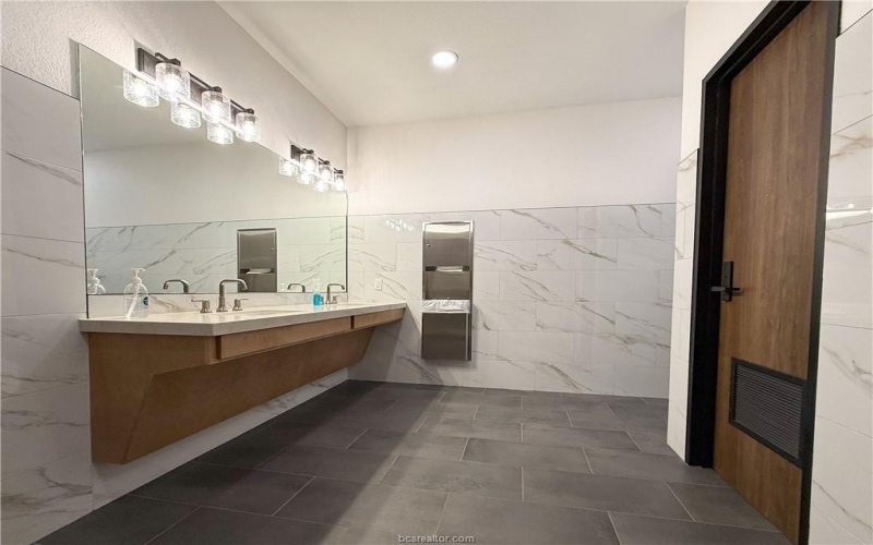 1578 Crescent Pointe Parkway #Ste 102, College Station, TX 77845, ,Commercial Sale,For Sale,1578 Crescent Pointe Parkway,0,25011830