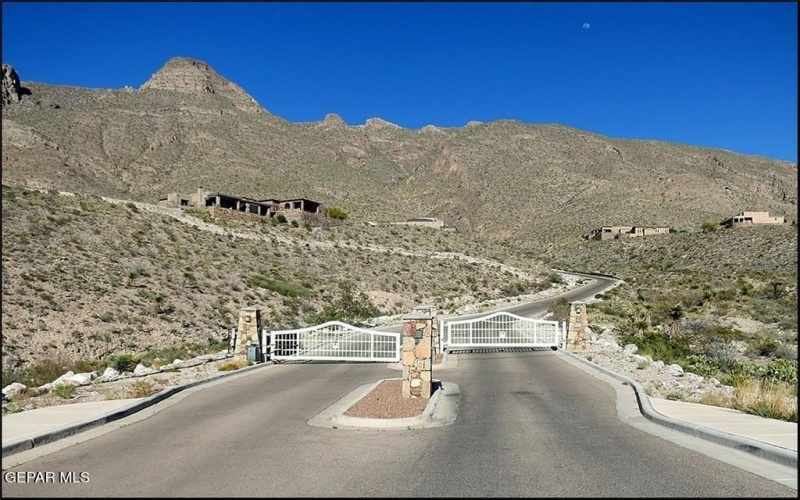 421 Majestic Mountain Drive, El Paso, TX 79912, 4 Bedrooms Bedrooms, ,5 BathroomsBathrooms,Residential,For Sale,421 Majestic Mountain Drive,0,934385