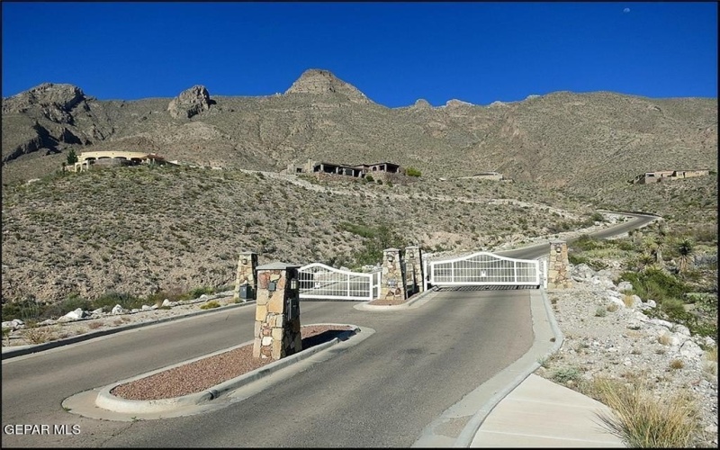 421 Majestic Mountain Drive, El Paso, TX 79912, 4 Bedrooms Bedrooms, ,5 BathroomsBathrooms,Residential,For Sale,421 Majestic Mountain Drive,0,934385
