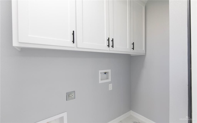 6809 Oro Lane, Pharr, TX 78577, 3 Bedrooms Bedrooms, ,2 BathroomsBathrooms,Residential,For Sale,6809 Oro Lane,0,487907