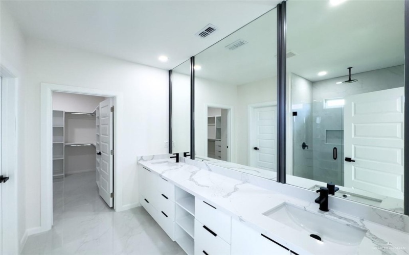 4812 Duke Avenue, McAllen, TX 78504, 3 Habitaciones Habitaciones , ,3 BañosBaños,Residential,En Venta,4812 Duke Avenue,0,488000