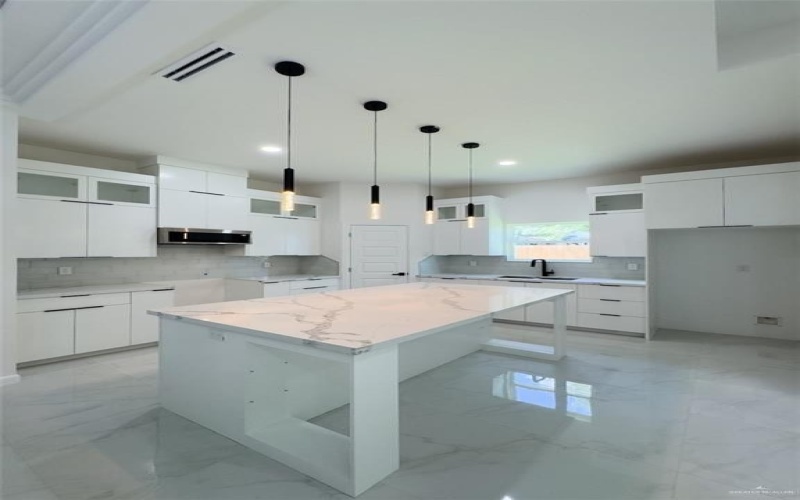 4812 Duke Avenue, McAllen, TX 78504, 3 Habitaciones Habitaciones , ,3 BañosBaños,Residential,En Venta,4812 Duke Avenue,0,488000