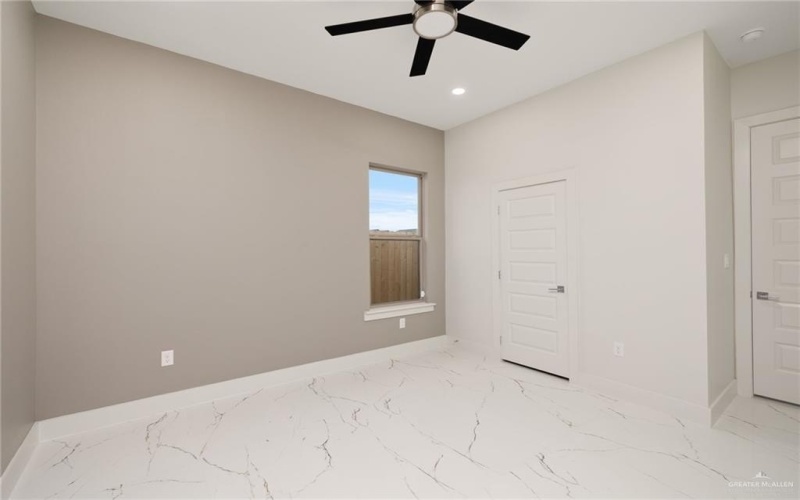 2610 E Julian Road, Harlingen, TX 78552, 4 Bedrooms Bedrooms, ,2 BathroomsBathrooms,Residential,For Sale,2610 E Julian Road,0,488054