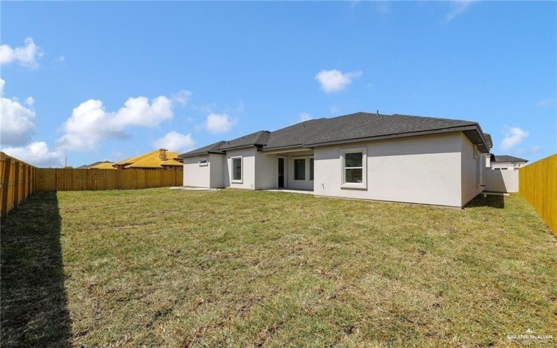 9812 N 25th Street, McAllen, TX 78504, 4 Bedrooms Bedrooms, ,3 BathroomsBathrooms,Residential,For Sale,9812 N 25th Street,0,488065