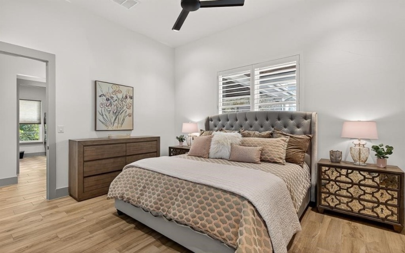 1011 MOSS DOWNS, Granite Shoals, TX 78654-0000, 5 Habitaciones Habitaciones , ,7 BañosBaños,Residential,En Venta,1011 MOSS DOWNS,0,175836