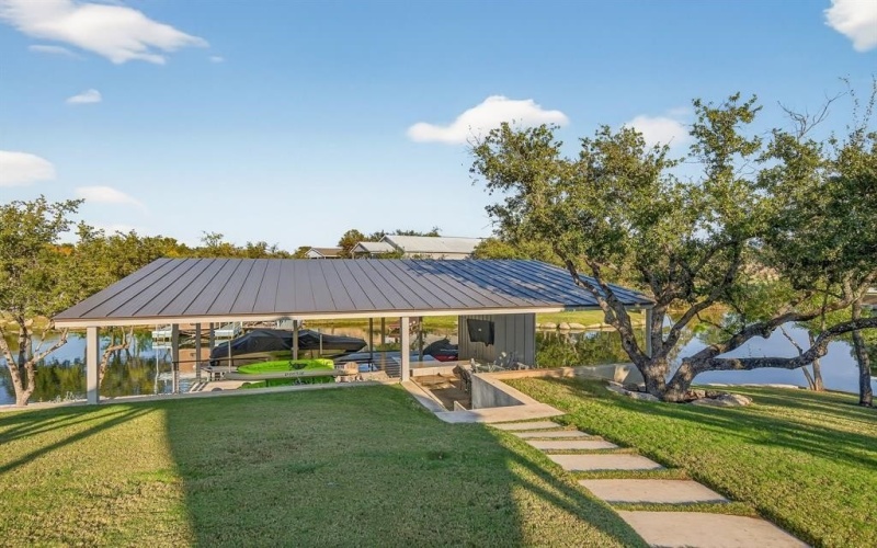 1011 MOSS DOWNS, Granite Shoals, TX 78654-0000, 5 Habitaciones Habitaciones , ,7 BañosBaños,Residential,En Venta,1011 MOSS DOWNS,0,175836