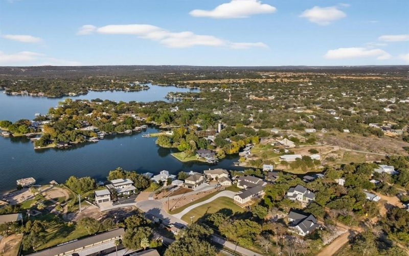 1011 MOSS DOWNS, Granite Shoals, TX 78654-0000, 5 Habitaciones Habitaciones , ,7 BañosBaños,Residential,En Venta,1011 MOSS DOWNS,0,175836