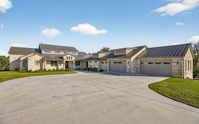 1011 MOSS DOWNS, Granite Shoals, TX 78654-0000, 5 Habitaciones Habitaciones , ,7 BañosBaños,Residential,En Venta,1011 MOSS DOWNS,0,175836