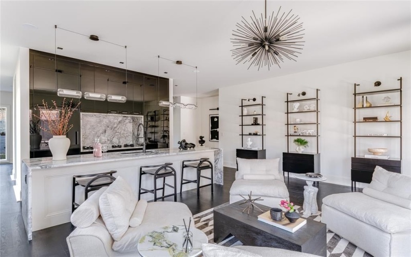 6404 Lakehurst Avenue, Dallas, TX 75230, 5 Bedrooms Bedrooms, ,6 BathroomsBathrooms,Residential,For Sale,6404 Lakehurst Avenue,0,21060236