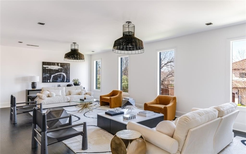 6404 Lakehurst Avenue, Dallas, TX 75230, 5 Bedrooms Bedrooms, ,6 BathroomsBathrooms,Residential,For Sale,6404 Lakehurst Avenue,0,21060236