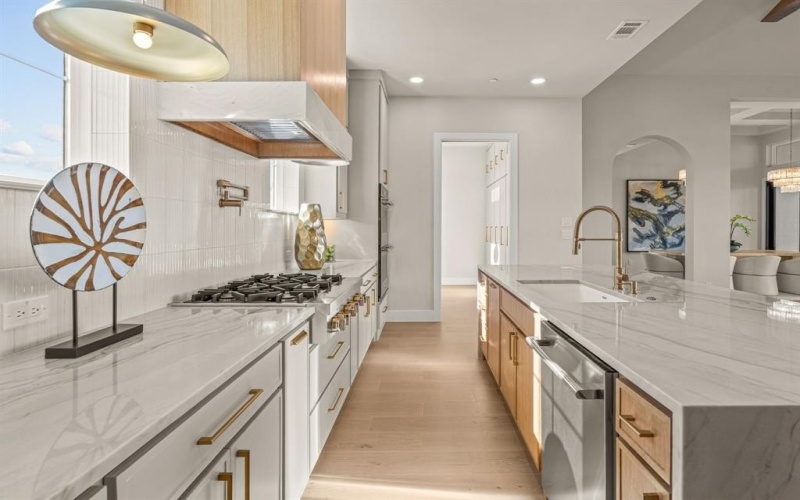 2832 Southbay Circle, Northlake, TX 76226, 4 Bedrooms Bedrooms, ,5 BathroomsBathrooms,Residential,For Sale,2832 Southbay Circle,0,21099695