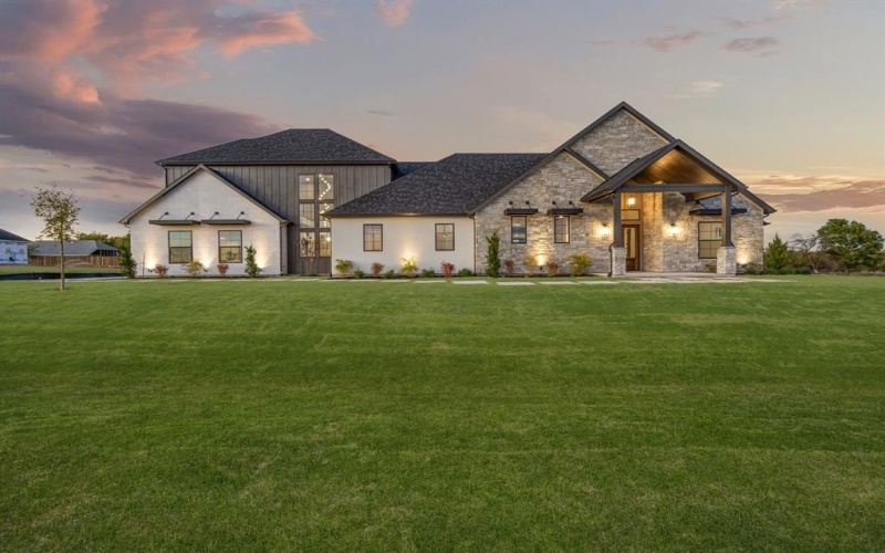 2832 Southbay Circle, Northlake, TX 76226, 4 Bedrooms Bedrooms, ,5 BathroomsBathrooms,Residential,For Sale,2832 Southbay Circle,0,21099695