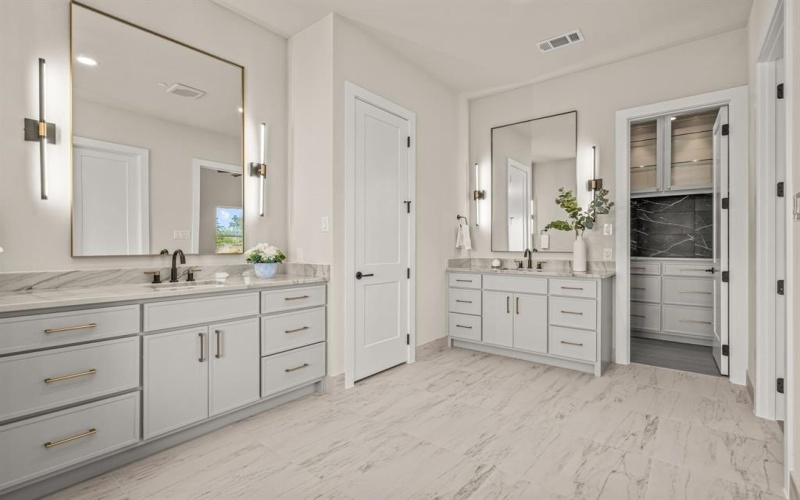 2832 Southbay Circle, Northlake, TX 76226, 4 Bedrooms Bedrooms, ,5 BathroomsBathrooms,Residential,For Sale,2832 Southbay Circle,0,21099695