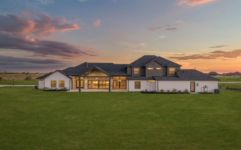 2832 Southbay Circle, Northlake, TX 76226, 4 Bedrooms Bedrooms, ,5 BathroomsBathrooms,Residential,For Sale,2832 Southbay Circle,0,21099695