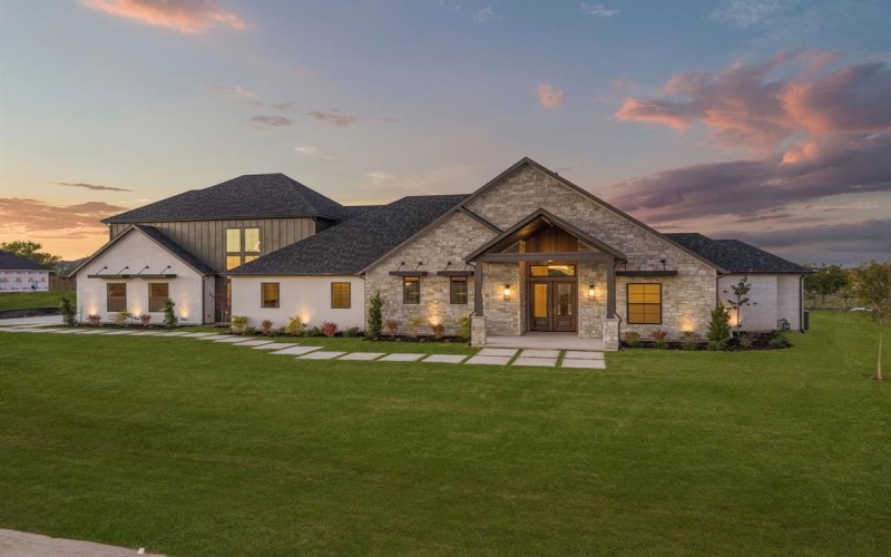 2832 Southbay Circle, Northlake, TX 76226, 4 Bedrooms Bedrooms, ,5 BathroomsBathrooms,Residential,For Sale,2832 Southbay Circle,0,21099695