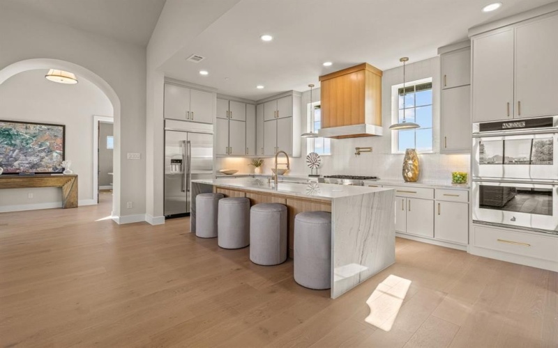 2832 Southbay Circle, Northlake, TX 76226, 4 Bedrooms Bedrooms, ,5 BathroomsBathrooms,Residential,For Sale,2832 Southbay Circle,0,21099695