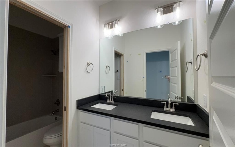 2561 Leyla Lane, College Station, TX 77845, 3 Bedrooms Bedrooms, ,2 BathroomsBathrooms,Residential,For Sale,2561 Leyla Lane,0,25012398