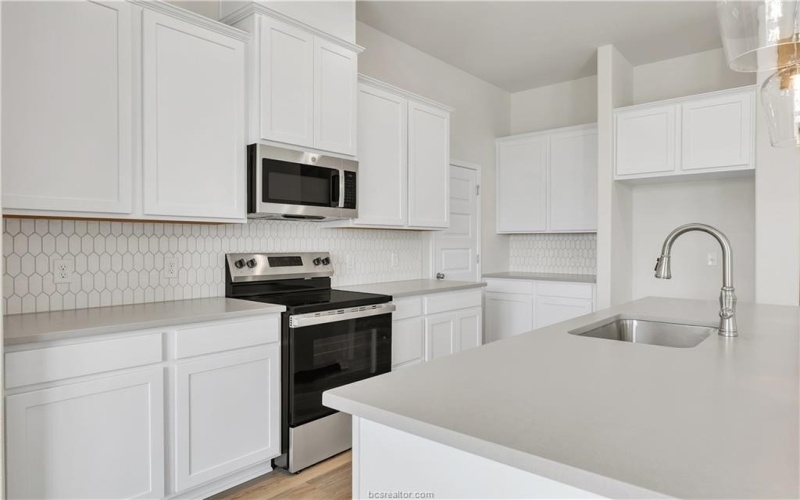 3525 Pointe du Hoc Loop, Bryan, TX 77808, 3 Bedrooms Bedrooms, ,2 BathroomsBathrooms,Residential,For Sale,3525 Pointe du Hoc Loop,0,25012458