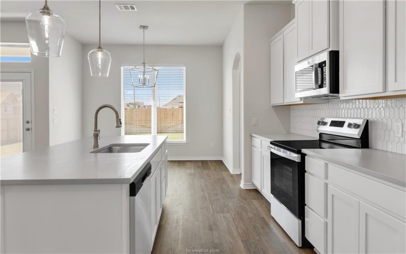 3525 Pointe du Hoc Loop, Bryan, TX 77808, 3 Bedrooms Bedrooms, ,2 BathroomsBathrooms,Residential,For Sale,3525 Pointe du Hoc Loop,0,25012458