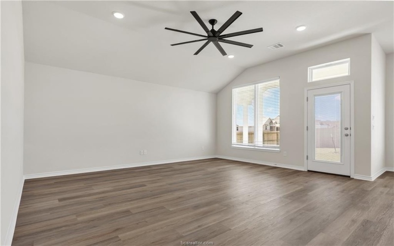 3525 Pointe du Hoc Loop, Bryan, TX 77808, 3 Bedrooms Bedrooms, ,2 BathroomsBathrooms,Residential,For Sale,3525 Pointe du Hoc Loop,0,25012458