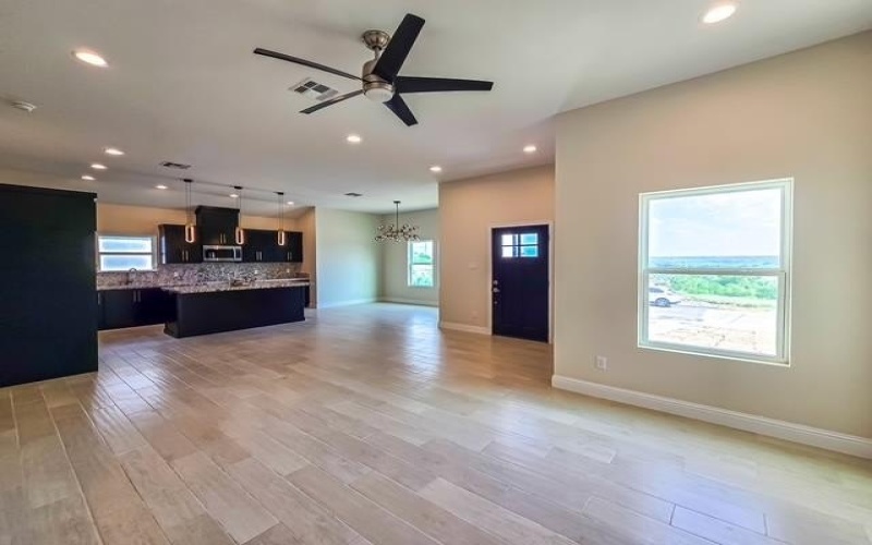 2193 Calle Coyunda, Eagle Pass, TX 78852, 3 Bedrooms Bedrooms, ,2 BathroomsBathrooms,Residential,For Sale,2193 Calle Coyunda,0,81890