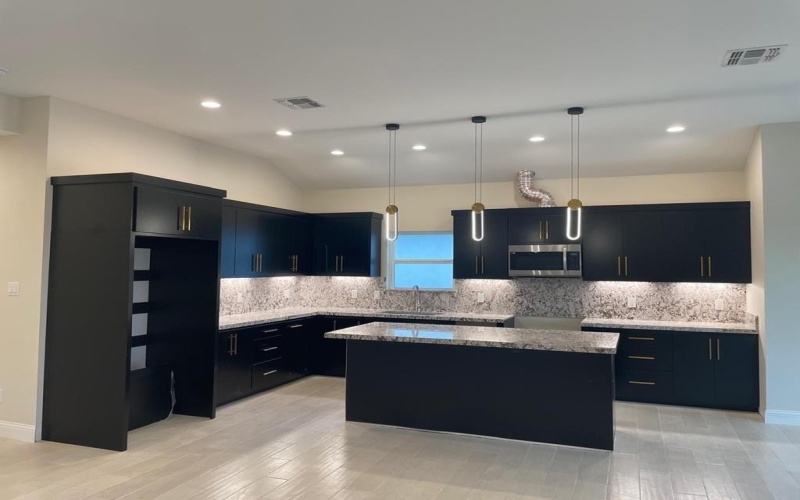 2193 Calle Coyunda, Eagle Pass, TX 78852, 3 Bedrooms Bedrooms, ,2 BathroomsBathrooms,Residential,For Sale,2193 Calle Coyunda,0,81890