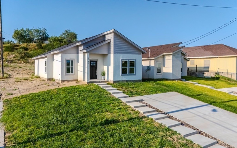 2193 Calle Coyunda, Eagle Pass, TX 78852, 3 Bedrooms Bedrooms, ,2 BathroomsBathrooms,Residential,For Sale,2193 Calle Coyunda,0,81890