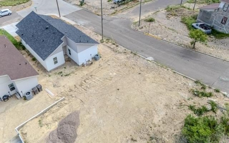 2193 Calle Coyunda, Eagle Pass, TX 78852, 3 Bedrooms Bedrooms, ,2 BathroomsBathrooms,Residential,For Sale,2193 Calle Coyunda,0,81890