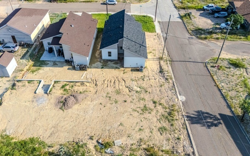 2193 Calle Coyunda, Eagle Pass, TX 78852, 3 Bedrooms Bedrooms, ,2 BathroomsBathrooms,Residential,For Sale,2193 Calle Coyunda,0,81890