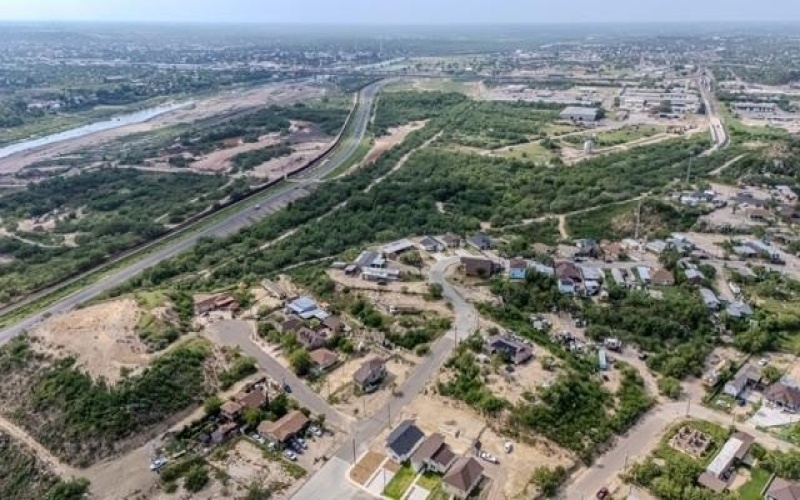 2193 Calle Coyunda, Eagle Pass, TX 78852, 3 Bedrooms Bedrooms, ,2 BathroomsBathrooms,Residential,For Sale,2193 Calle Coyunda,0,81890