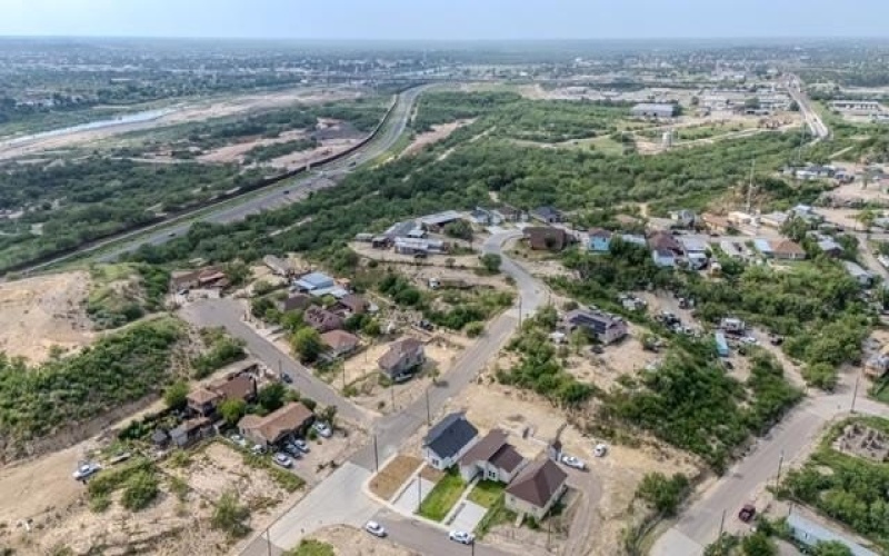 2193 Calle Coyunda, Eagle Pass, TX 78852, 3 Bedrooms Bedrooms, ,2 BathroomsBathrooms,Residential,For Sale,2193 Calle Coyunda,0,81890