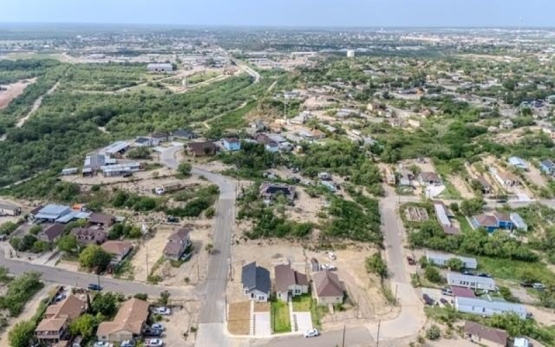 2193 Calle Coyunda, Eagle Pass, TX 78852, 3 Bedrooms Bedrooms, ,2 BathroomsBathrooms,Residential,For Sale,2193 Calle Coyunda,0,81890