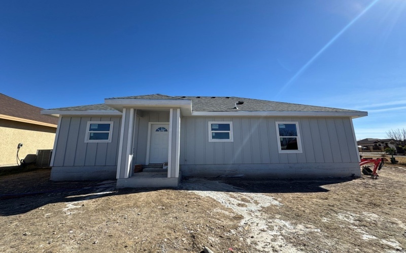 102 Winchester, Eagle Pass, TX 78852, 3 Bedrooms Bedrooms, ,2 BathroomsBathrooms,Residential,For Sale,102 Winchester,0,81892