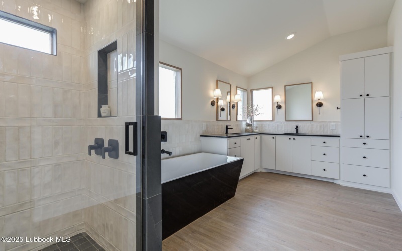 3617 127th Street, Lubbock, TX 79423, 4 Habitaciones Habitaciones , ,3 BañosBaños,Residential,En Venta,3617 127th Street,0,202563633