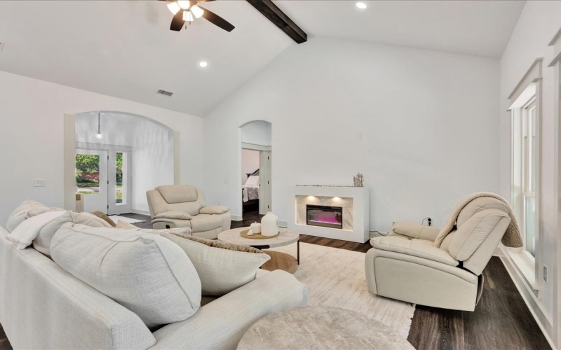 2604 Moffett Road, Lufkin, TX 75901, 3 Bedrooms Bedrooms, ,2 BathroomsBathrooms,Residential,For Sale,2604 Moffett Road,0,5107298