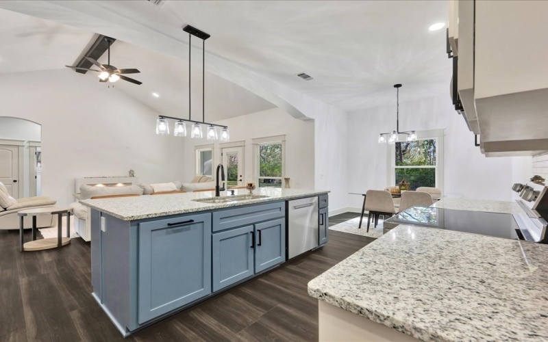 2604 Moffett Road, Lufkin, TX 75901, 3 Bedrooms Bedrooms, ,2 BathroomsBathrooms,Residential,For Sale,2604 Moffett Road,0,5107298