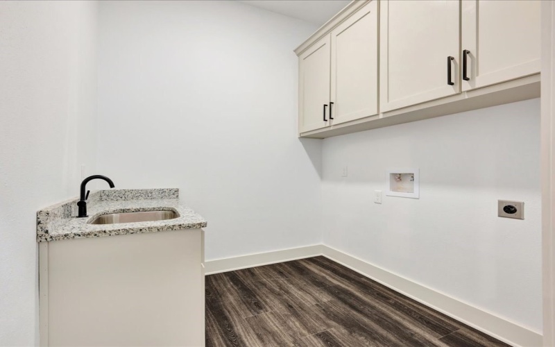 2604 Moffett Road, Lufkin, TX 75901, 3 Bedrooms Bedrooms, ,2 BathroomsBathrooms,Residential,For Sale,2604 Moffett Road,0,5107298