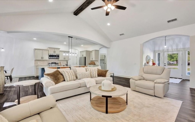 2604 Moffett Road, Lufkin, TX 75901, 3 Habitaciones Habitaciones , ,2 BañosBaños,Residential,En Venta,2604 Moffett Road,0,5107298