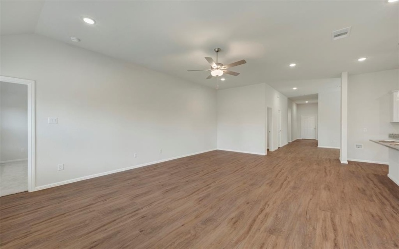 7717 Moosewood Drive, Fort Worth, TX 76131, 4 Habitaciones Habitaciones , ,3 BañosBaños,Residential,En Venta,7717 Moosewood Drive,0,21115282