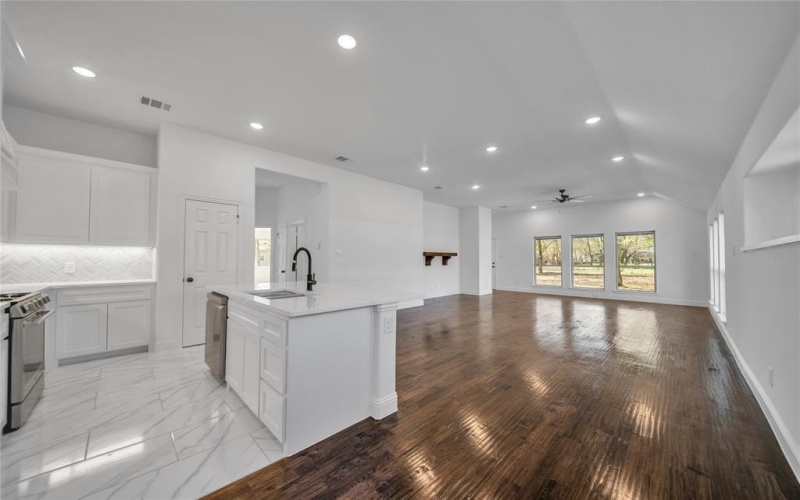 817 N Virginia Street, Terrell, TX 75160, 3 Habitaciones Habitaciones , ,2 BañosBaños,Residential,En Venta,817 N Virginia Street,0,21120199