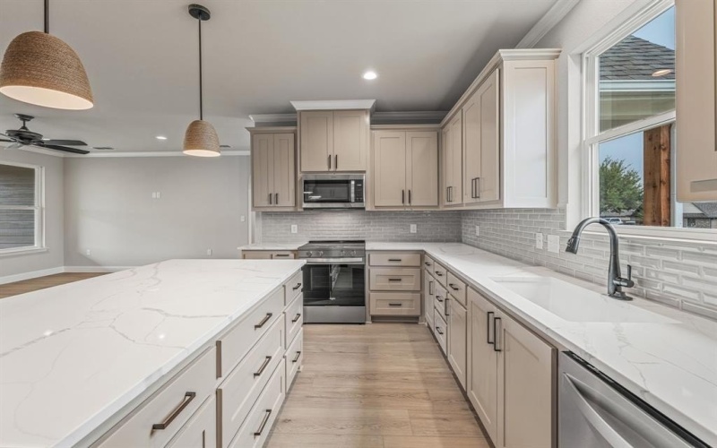 104 Skyline Drive, Glen Rose, TX 76043, 3 Habitaciones Habitaciones , ,2 BañosBaños,Residential,En Venta,104 Skyline Drive,0,21120323